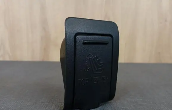 Mercedes-Benz E C207 W207 ISOFIX cover 