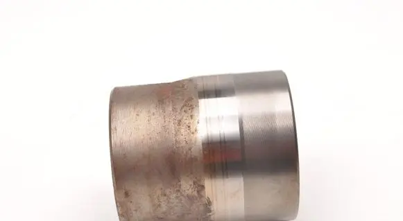 Volvo XC90 Rear differential mounting bracket 