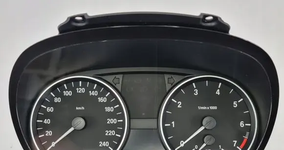BMW 1 E81 E87 Tachometer 9141468