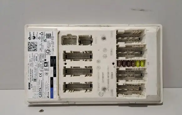 BMW XM Central body control module 5A9CF94 5B8E989