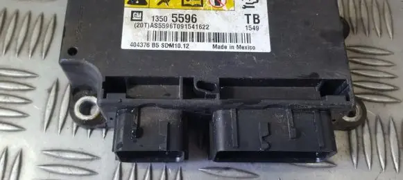 Opel Insignia A Airbag control unit/module 13505596 404376