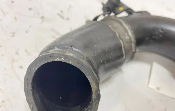 Volvo V40 Cross country Air intake hose/pipe
