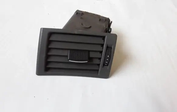 Audi A4 S4 B7 8E 8H Dashboard side air vent grill/cover trim 8E0820901F