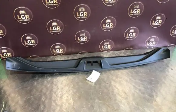 Volvo V70 Trunk/boot sill cover protection