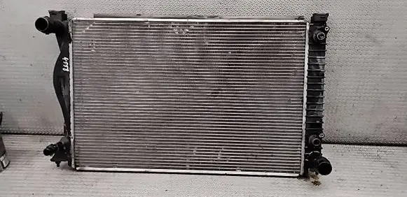 Audi A6 S6 C6 4F Coolant radiator