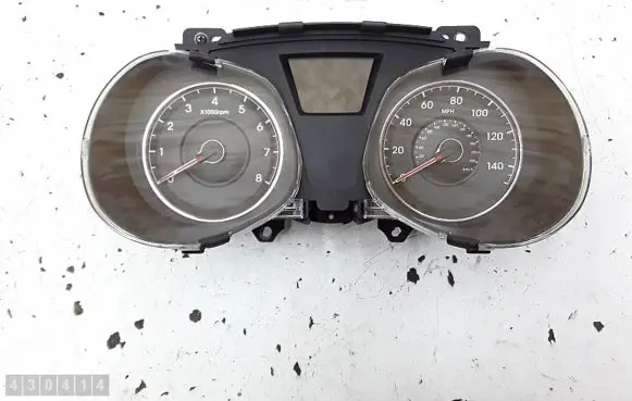 Hyundai ix20 Speedometer (instrument cluster) 940011k030