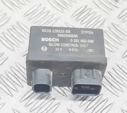 Jaguar XF X250 Glow plug pre-heat relay 0281003048 9665940680