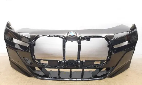BMW 7 G70 Front bumper