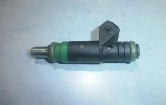 Ford Focus Fuel injector 98mfbb