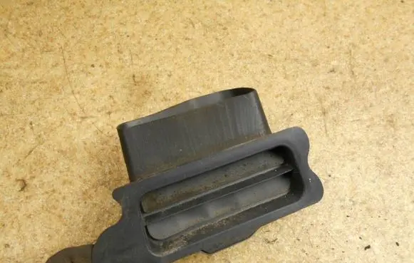 Toyota Land Cruiser (J100) Quarter panel pressure vent 6293260020