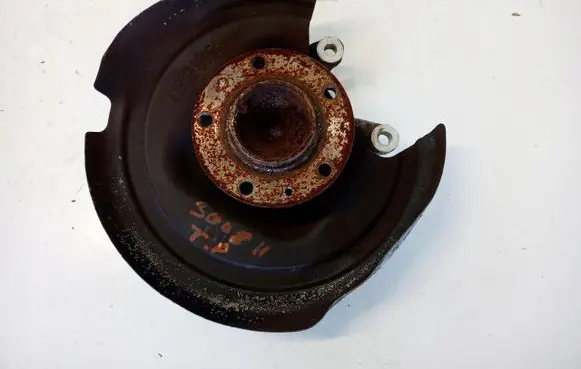 Rear wheel hub