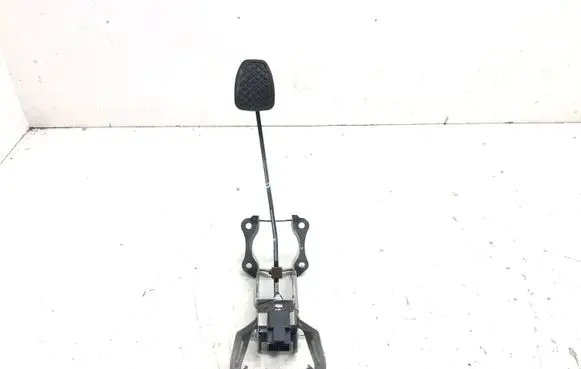Subaru Outback Brake pedal