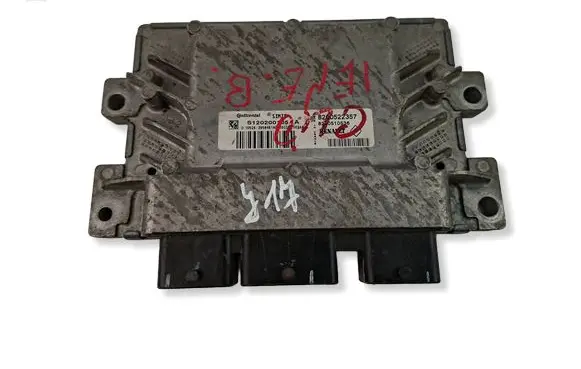 Renault Clio IV Engine control unit/module 8200522357 8200510536