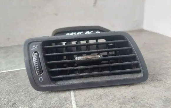 Volkswagen PASSAT B6 Dashboard side air vent grill/cover trim 3C1819702E