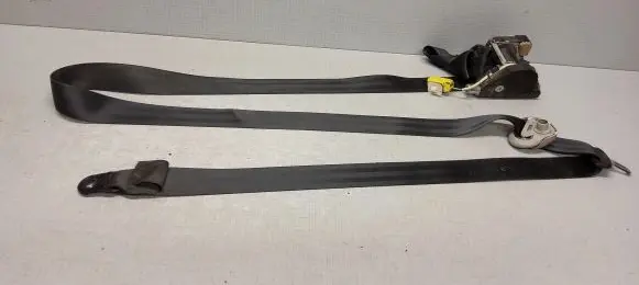 Volkswagen Caddy Front seatbelt 2K0857805F E1040941 33035315