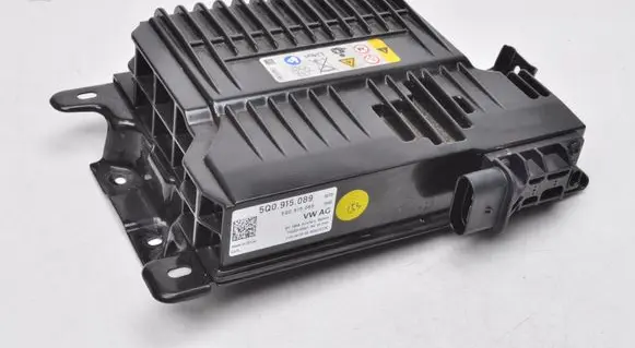 Volkswagen Golf VII Hybrid / electric car battery 5Q0915089