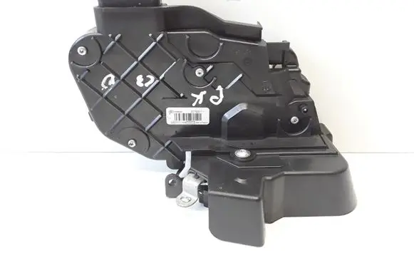 Volvo C30 Front door lock 30799311