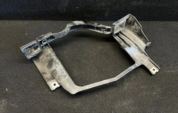 BMW 3 G20 G21 Headlight/headlamp mounting bracket 15873700