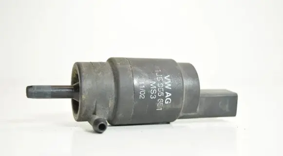 Audi A6 S6 C6 4F Windscreen/windshield washer pump 1J5955651