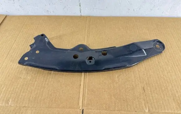 Volkswagen Golf VIII Headlight/headlamp mounting bracket 