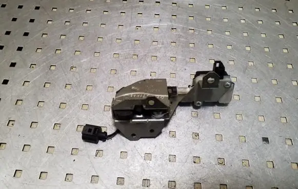 Volkswagen Touareg I Tailgate window lock/catch/latch 7L0827506E