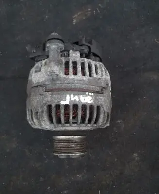 Nissan Juke I F15 Generator/alternator 8200728292