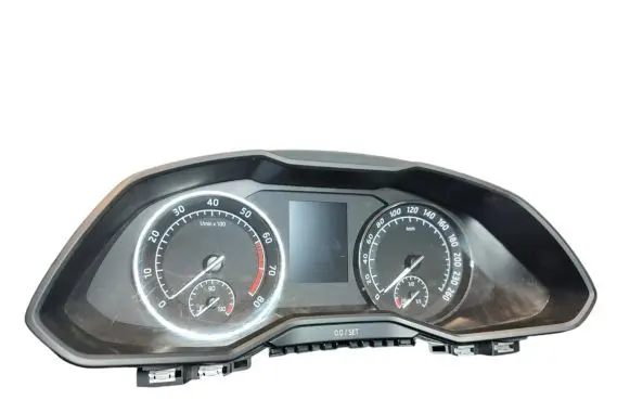 Skoda Superb B8 (3V) Speedometer (instrument cluster) 3V0920750A