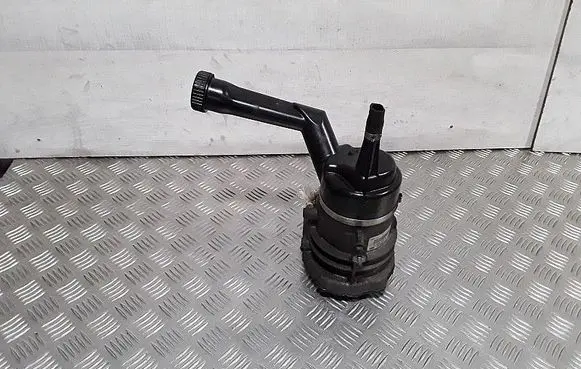 Citroen C4 I Picasso Power steering pump 9685051580
