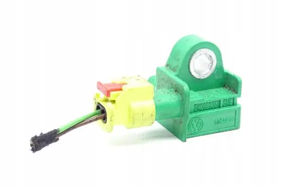 Volkswagen Jetta VI Airbag deployment crash/impact sensor 5K0959351