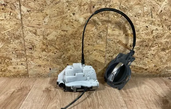 Front door lock