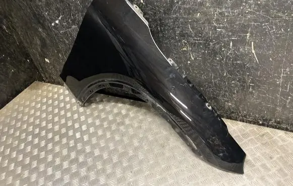 Mercedes-Benz EQE x294 Fender
