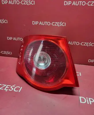 Volkswagen Jetta V Rear/tail lights 1K5945095J