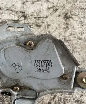 Toyota Avensis T220 Rear window wiper mechanism 