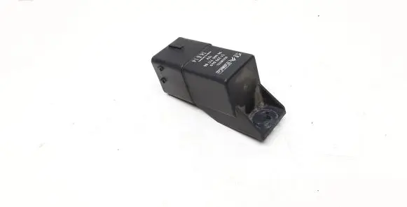 Glow plug pre-heat relay