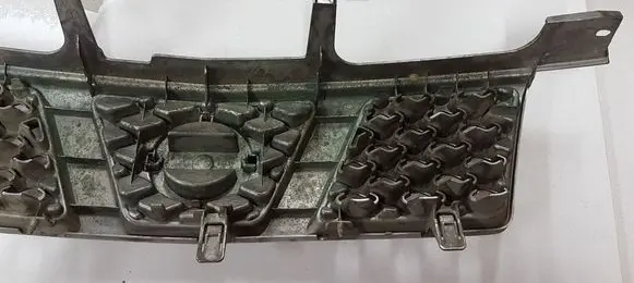 Nissan X-Trail T30 Front grill 62310E0303
