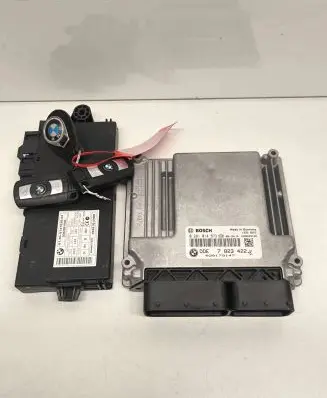 Engine ECU kit and lock set