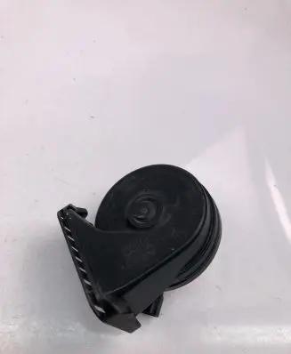 Volvo V70 Horn signal A046522