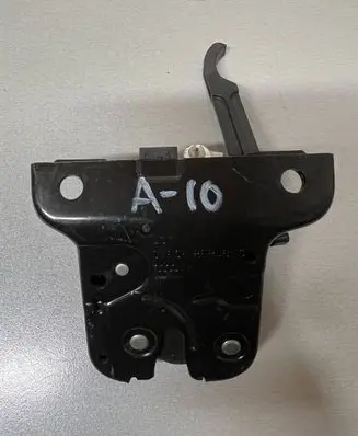 Audi A3 S3 A3 Sportback 8P Tailgate/trunk/boot lock/catch/latch 8P3827469A
