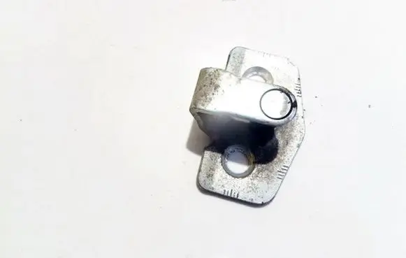 Opel Vectra B Rear door lock loop/hook striker 