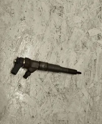 BMW 5 E60 E61 Fuel injector 0445110131