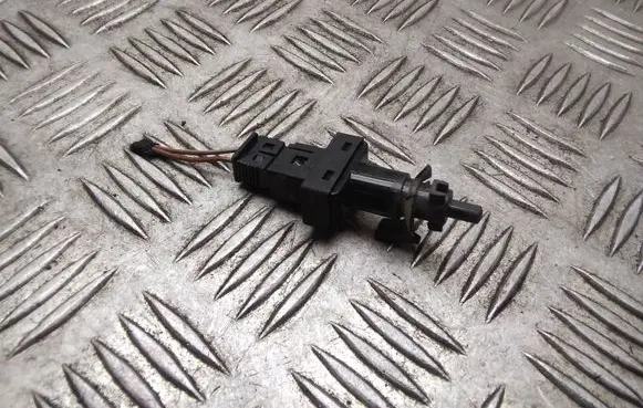 Mercedes-Benz B W245 Clutch pedal sensor A0065451014