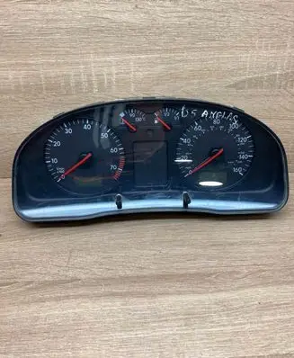 Volkswagen PASSAT B5 Speedometer (instrument cluster) 3B1919930 110008920 MPH