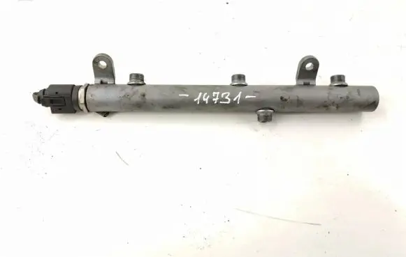 Mercedes-Benz R W251 Fuel main line pipe 6420702695 A6420702695