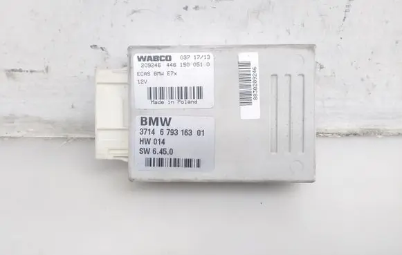 BMW X5 E70 Air suspension control unit module (rear) 6793163 37146793163
