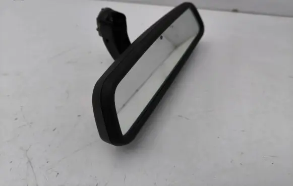Rear view mirror (interior)