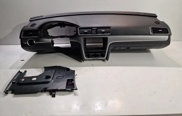 Volkswagen PASSAT B7 USA Dashboard