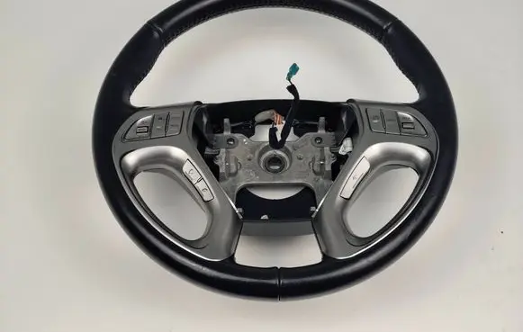 Hyundai ix35 Steering wheel 561132Y000