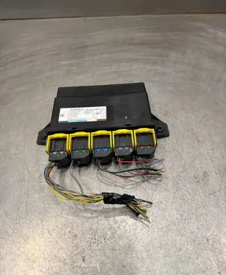 Ford Focus Comfort/convenience module AV6N19G481AM 5WK49778N