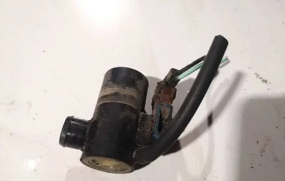 Honda FR-V Windscreen/windshield washer pump