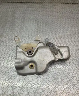 Volkswagen Golf VIII Heat shield in engine bay 05C253041B